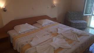 Отель Hotel Palace Кранево Просторный двухместный номер с 2 отдельными кроватями-14